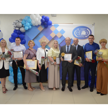 Торжественное награждение ко Дню Торговли